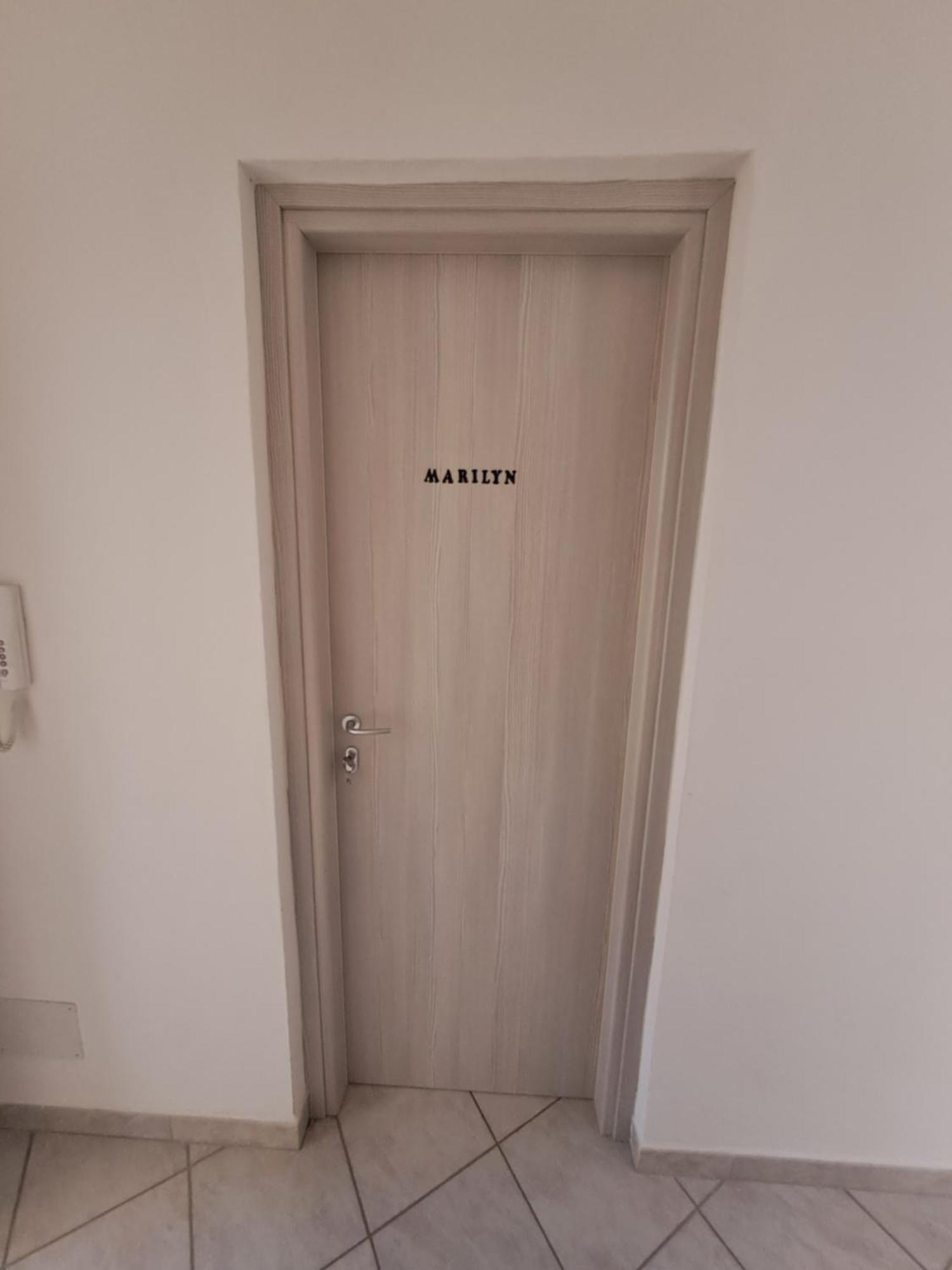 B&B Metalla Iglesias Bagian luar foto